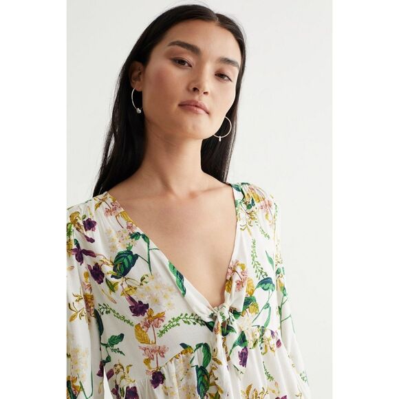 Lucky Brand Malia Peasant Top Long 3/4 Sleeve Floral V Neck Tie Boho Blouse Sm - Picture 9 of 9